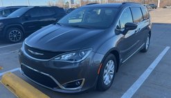 2017 Chrysler Pacifica Touring L FWD
