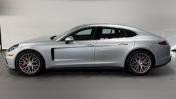 2017 Porsche Panamera 4S