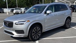 2022 Volvo XC90 T6 Momentum 7-Passenger