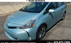 2015 Toyota Prius v Five