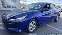 2023 Hyundai Elantra SE