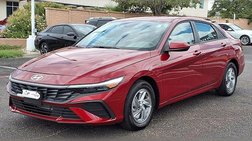 2025 Hyundai Elantra SE