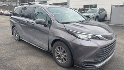 2021 Toyota Sienna LE 8-Passenger