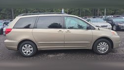 2005 Toyota Sienna LE - 7 Passenger Seating