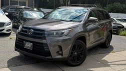 2019 Toyota Highlander SE