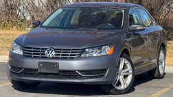 2014 Volkswagen Passat SE with Sunroof and Nav 1.8
