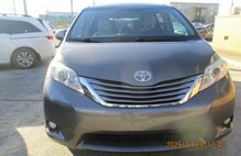 2016 Toyota Sienna XLE 8-Passenger