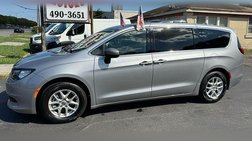 2021 Chrysler Voyager LX