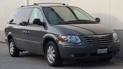 2005 Chrysler Town and Country Touring