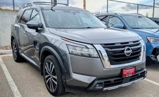 2023 Nissan Pathfinder Platinum