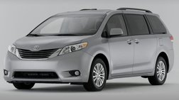 2014 Toyota Sienna XLE 7-Passenger Auto Access Seat