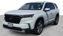 2024 Honda Pilot EX-L w/Rear Captain's Chairs