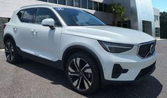 2024 Volvo XC40 B5 Plus Bright Theme