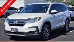 2019 Honda Pilot Touring w/Rear Captain's Chairs