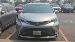 2025 Toyota Sienna Platinum 7-Passenger