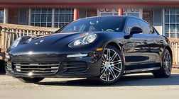 2015 Porsche Panamera 4