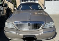2003 Lincoln Town Car Signature