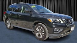 2020 Nissan Pathfinder SV