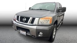 2013 Nissan Titan SV