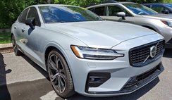 2024 Volvo S60 B5 Ultimate Dark Theme