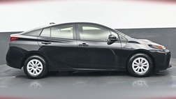2022 Toyota Prius LE