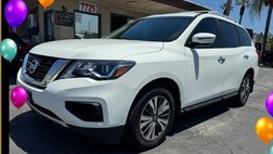 2017 Nissan Pathfinder SV