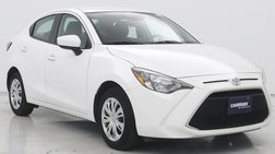 2020 Toyota Yaris LE