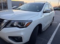 2020 Nissan Pathfinder SL