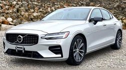 2022 Volvo S60 B5 Momentum