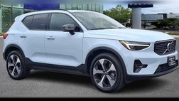 2026 Volvo XC40 B5 Plus