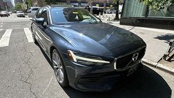 2020 Volvo V60 T6 Momentum