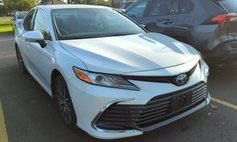 2023 Toyota Camry Hybrid XLE