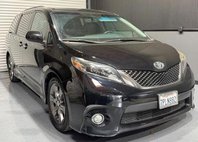 2015 Toyota Sienna SE 8-Passenger