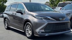 2022 Toyota Sienna XLE