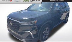 2023 Honda Pilot EX-L w/Rear Captain's Chairs