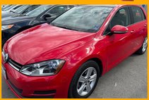 2017 Volkswagen Golf TSI S