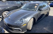 2019 Porsche Panamera Base