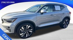 2025 Volvo XC40 B5 Plus Bright Theme