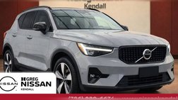 2026 Volvo XC40 B5 Plus