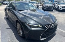 2023 Lexus IS 300 Base