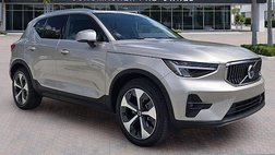 2023 Volvo XC40 B5 Plus Bright Theme