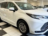 2022 Toyota Sienna LE 8-Passenger