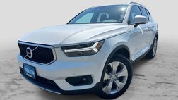 2022 Volvo XC40 T5 Momentum