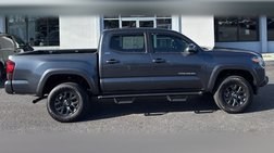 2022 Toyota Tacoma SR5 RWD