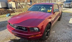 2007 Ford Mustang Deluxe