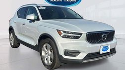 2022 Volvo XC40 T5 Momentum