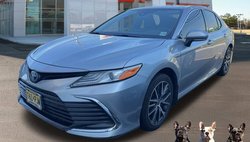 2022 Toyota Camry Hybrid XLE