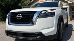 2024 Nissan Pathfinder SV