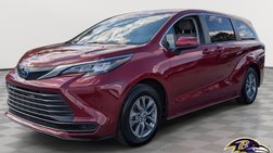 2024 Toyota Sienna LE 8-Passenger