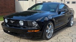2005 Ford Mustang GT Premium